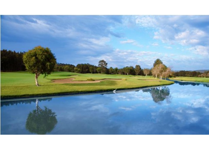 Lakelands Golf Club